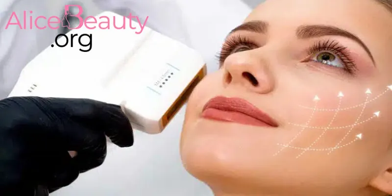 HIFU là một phương pháp thẩm mỹ không xâm lấn tác động sâu vào các lớp mô dưới da với sóng siêu âm hội tụ cường độ cao