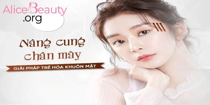 Một gương mặt trẻ trung, cân đối sau nâng cung giúp bạn tự tin hơn khi giao tiếp 