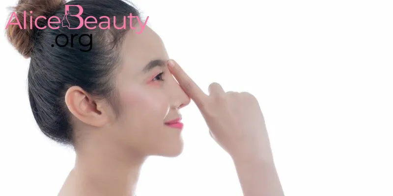 Phẫu thuật nâng mũi được giúp cải thiện các khuyết điểm, từ đó giúp bạn tự tin hơn