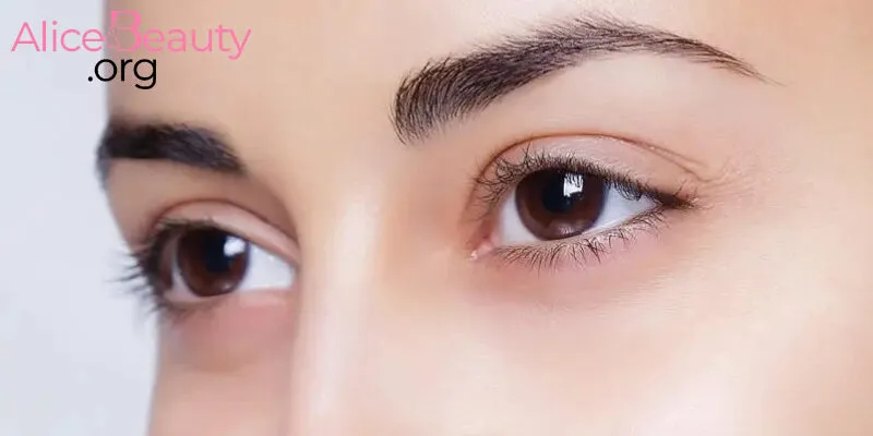 Nhấn mí rất phù hợp để khắc phục khuyết điểm như mắt một mí, mí lót hoặc hai mí không đều